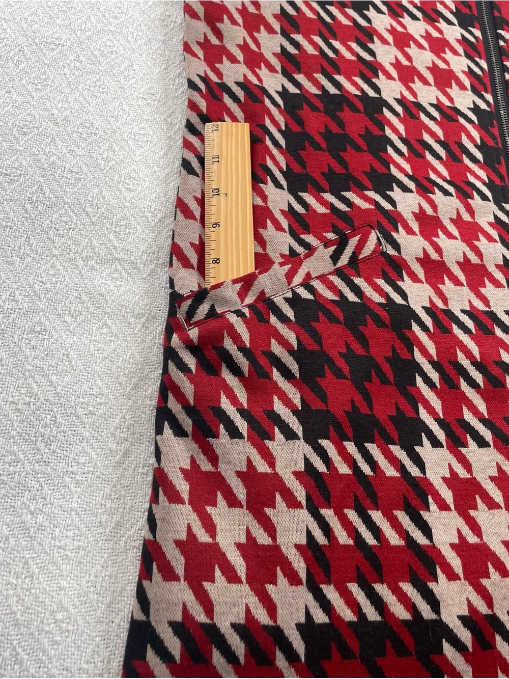 Sanctuary -Red Houndstooth Zip-Front Sweater Jacket ~ Size Small- Office - Picture 10 of 11